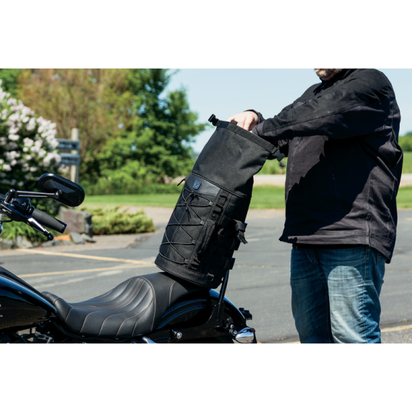 (image for) Momentum Deadbeat Duffle