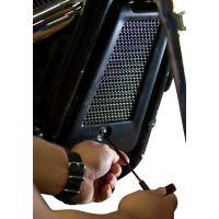 (image for) Oil Cooler Guard Black (Softail)