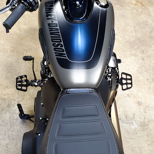 (image for) Joker Machine Mini Serrated Floorboards M-Eight Softail