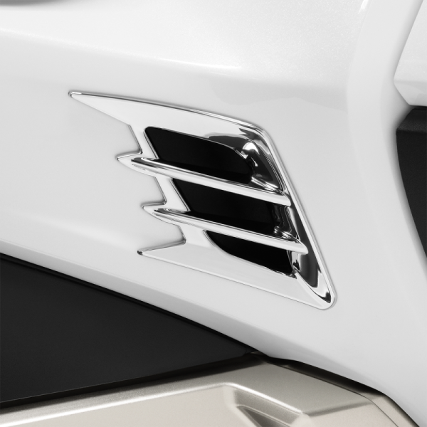 (image for) SHOW CHROME Side Panel Vent Accent, Chrome