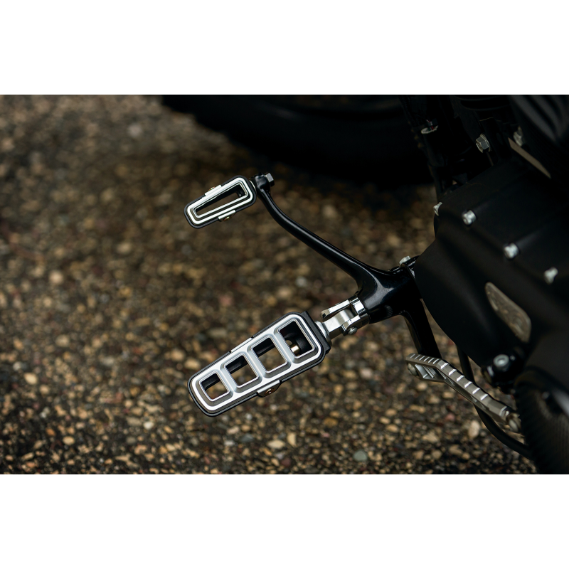 Kuryakyn Dillinger Footpegs