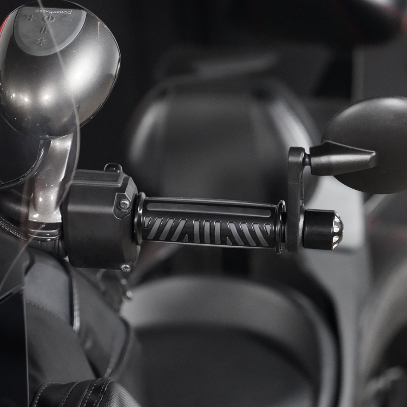 Show Chrome Combat Billet Grips