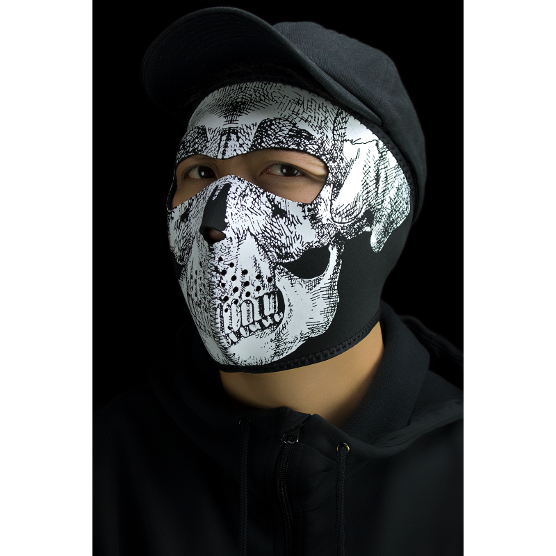 Neoprene Full-Face Mask - Black and white skull face