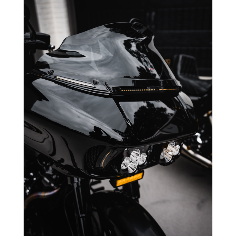 Gloss Black Standard Turn Signal Trim