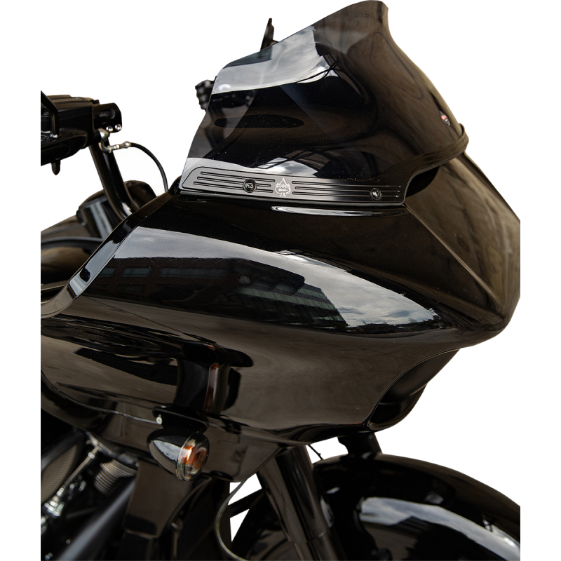 Flare Series Windshield Trim Black w/ Contrast