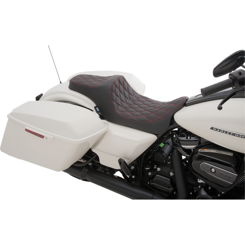 Predator III Seat Double Diamond Red