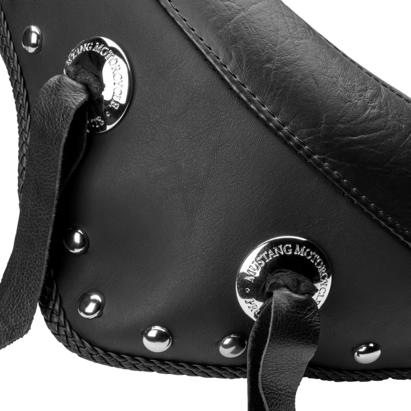 Mustang Wide Solo Seat - Studded