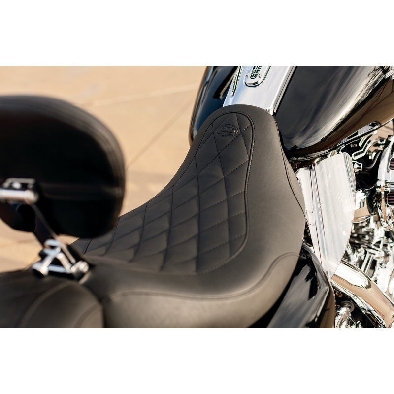 Mustang Wide Tripper Solo Seat with Removable Driver Backrest