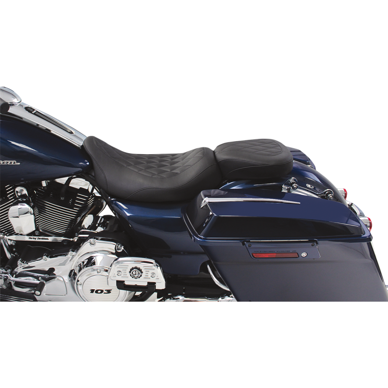 Mustang Wide Tripper Solo and Rear Seats