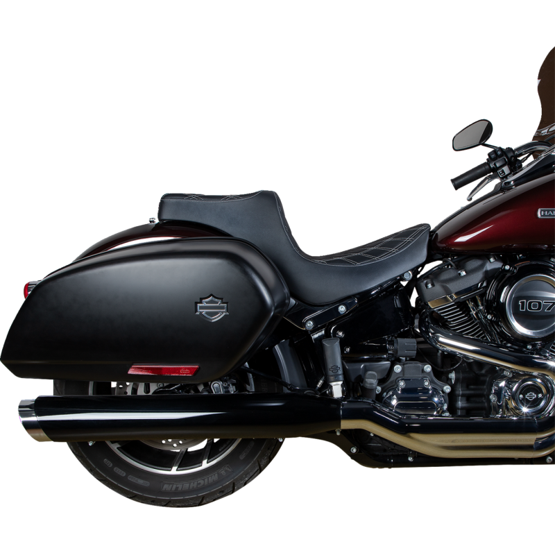 Predator III Seat - Double Diamond, Silver Thread