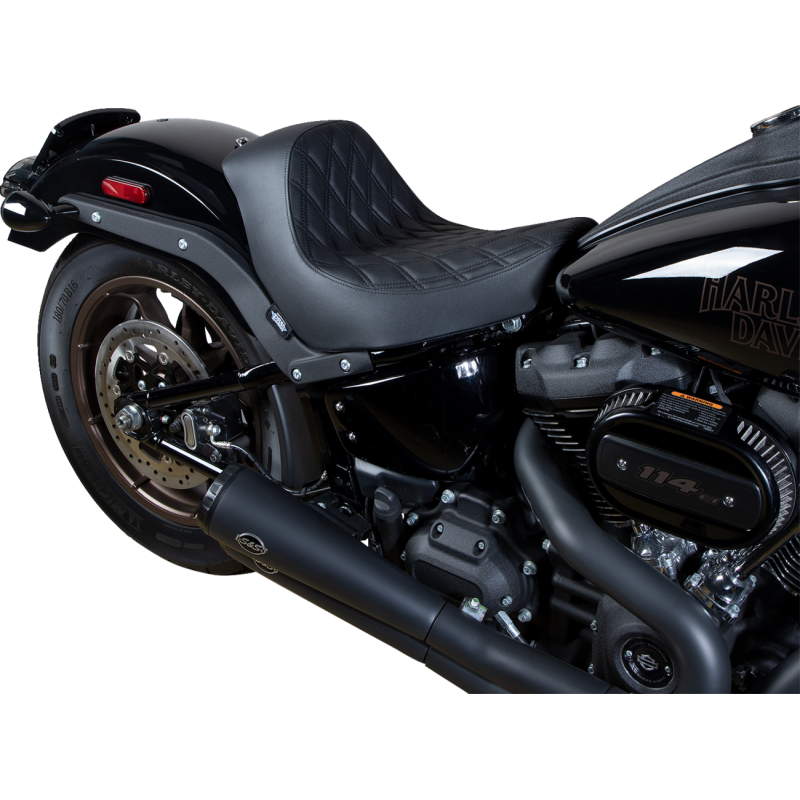 Solo Seat - Double Diamond, Black Thread