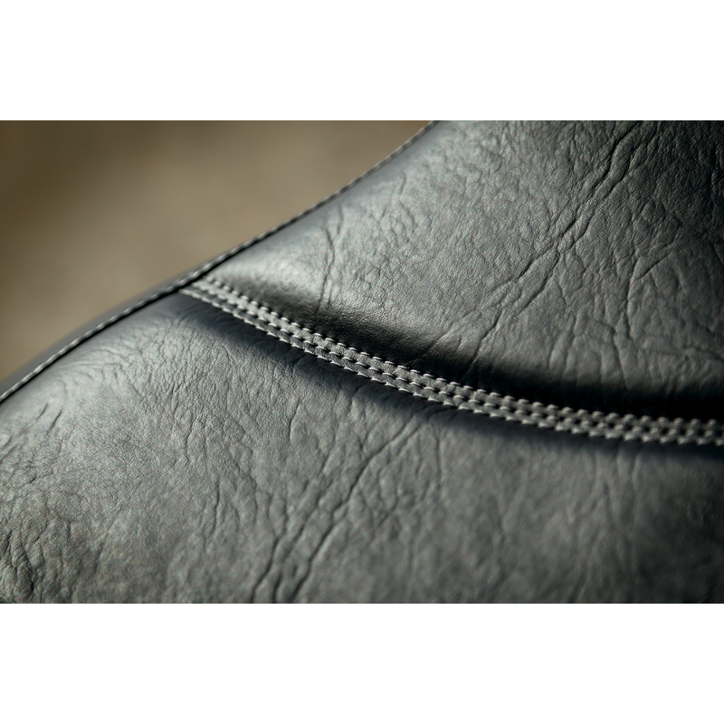 Mustang Max Profile Solo Touring Seats