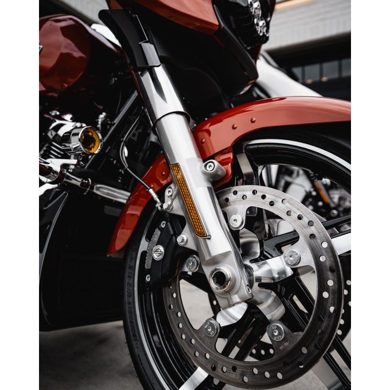 Amber lens, chrome finish (14-24 Touring)