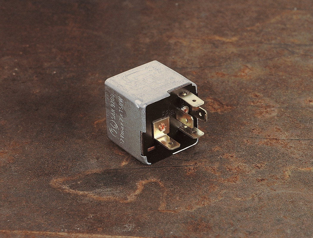 Drag Specialties Custom Headlight Relay