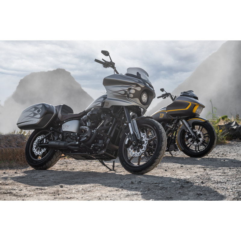 1 1/2" Super Fat Flowbar Handlebar - Black, 12 1/2" End Rise