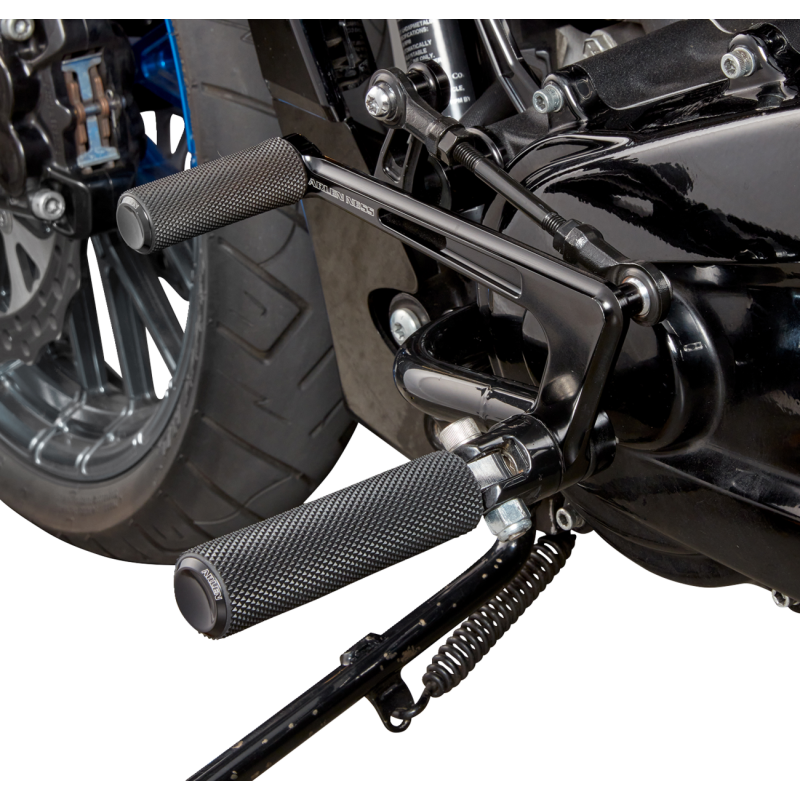 Arlen Ness Mid-Controls for Bagger Models