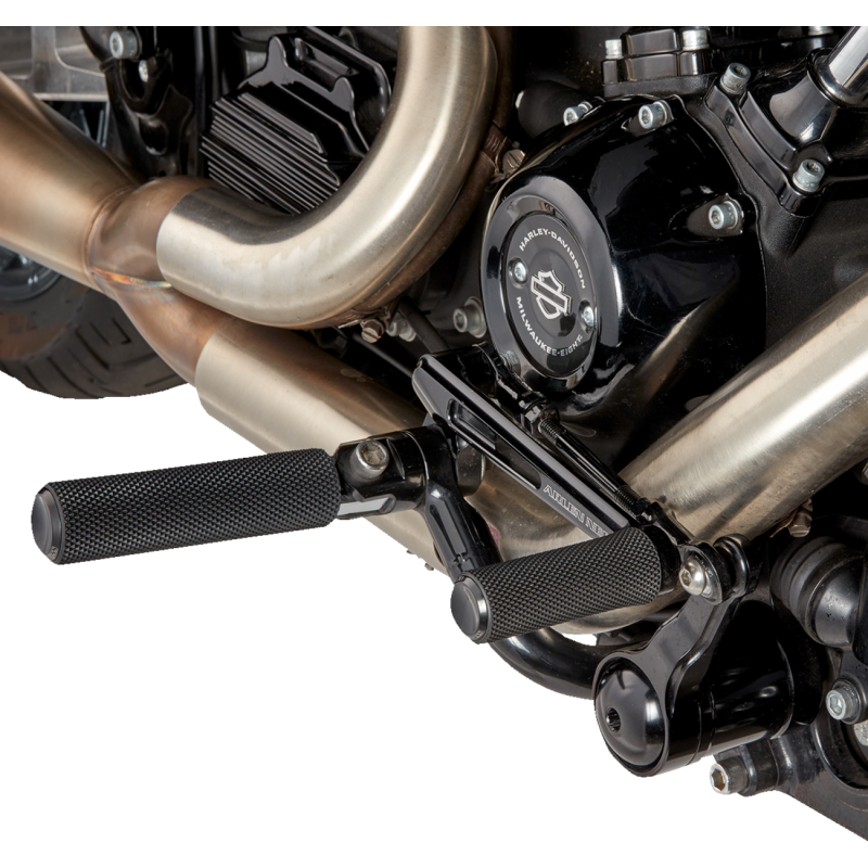 Arlen Ness Mid-Controls for Bagger Models