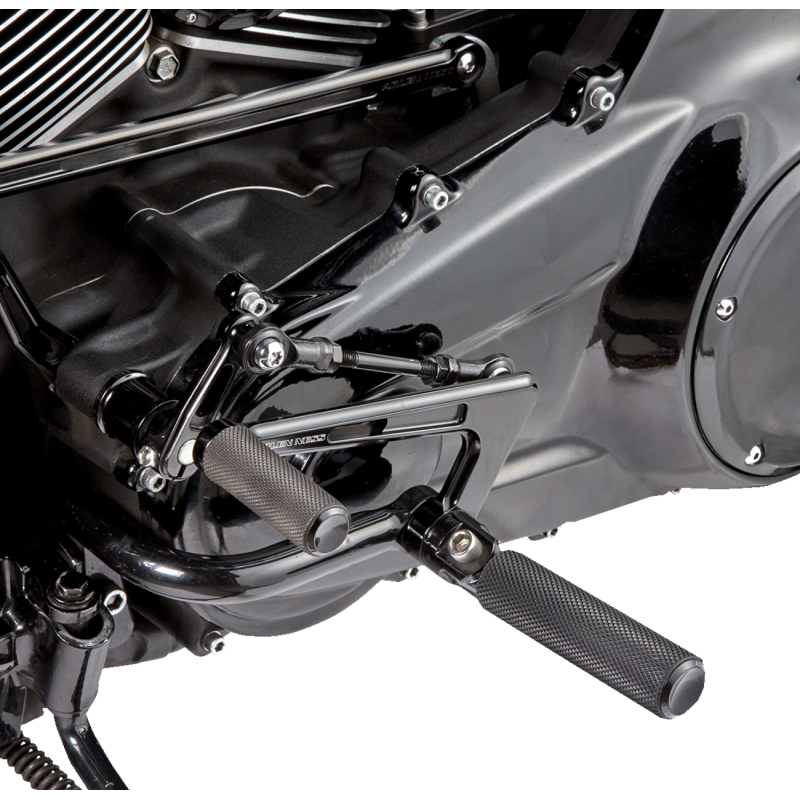 Arlen Ness Mid-Controls for Bagger Models