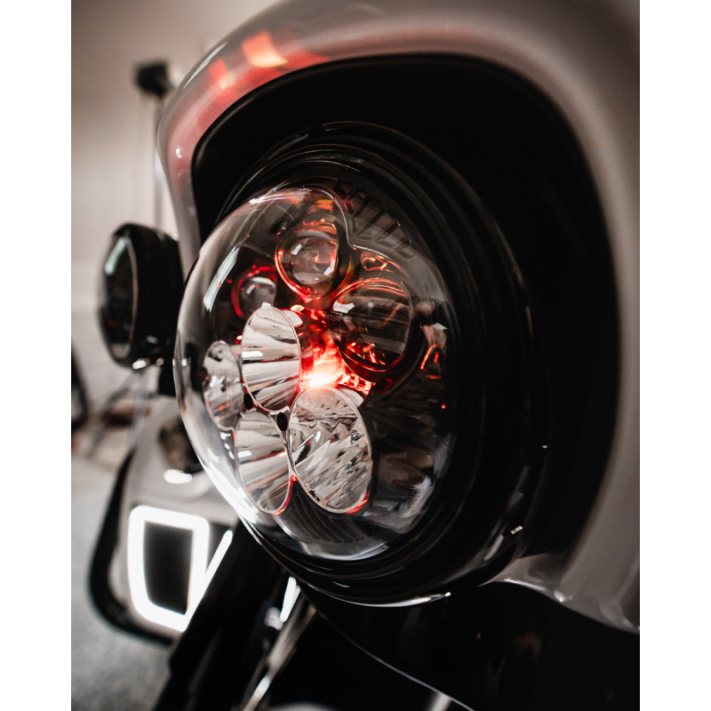 Shark Demon 2 7" Round Headlight