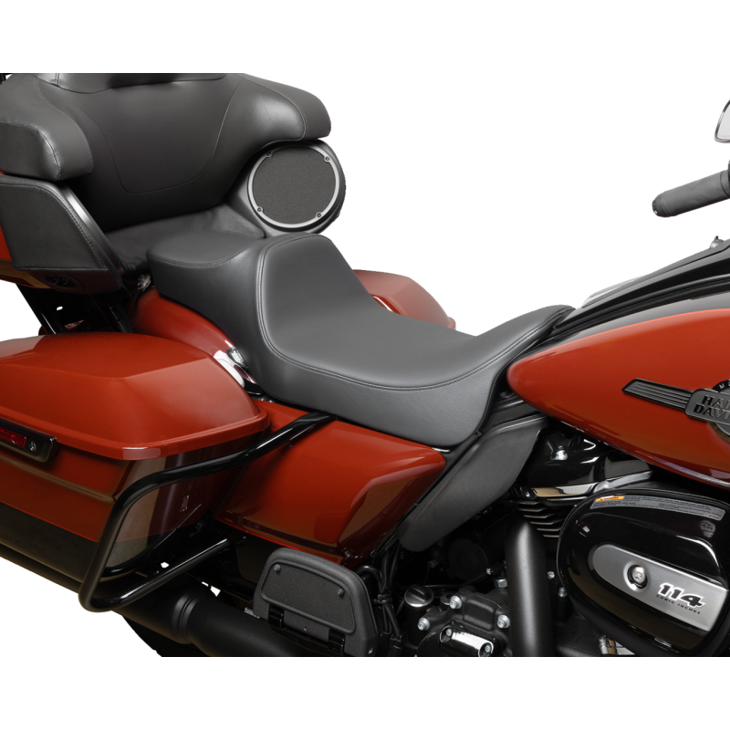 Drag Specialties Extended Reach Predator III 2-Up Seat, Smooth Solar-Reflective Leather