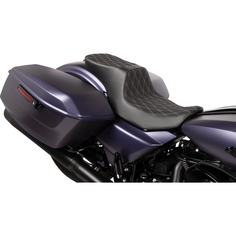 Performance Predator 2-Up Seat - Double Diamond, Silver Thread