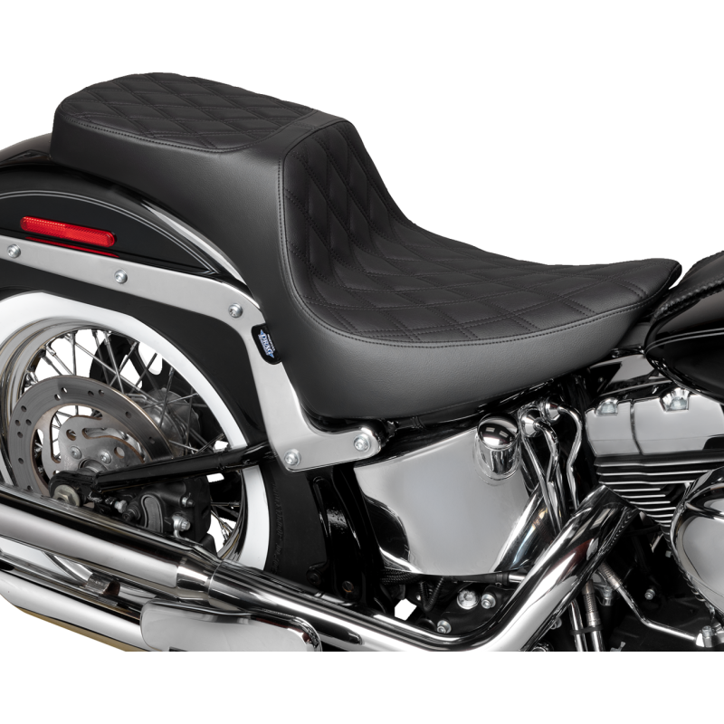Performance Predator 2-Up Seat - Double Diamond, Black Thread