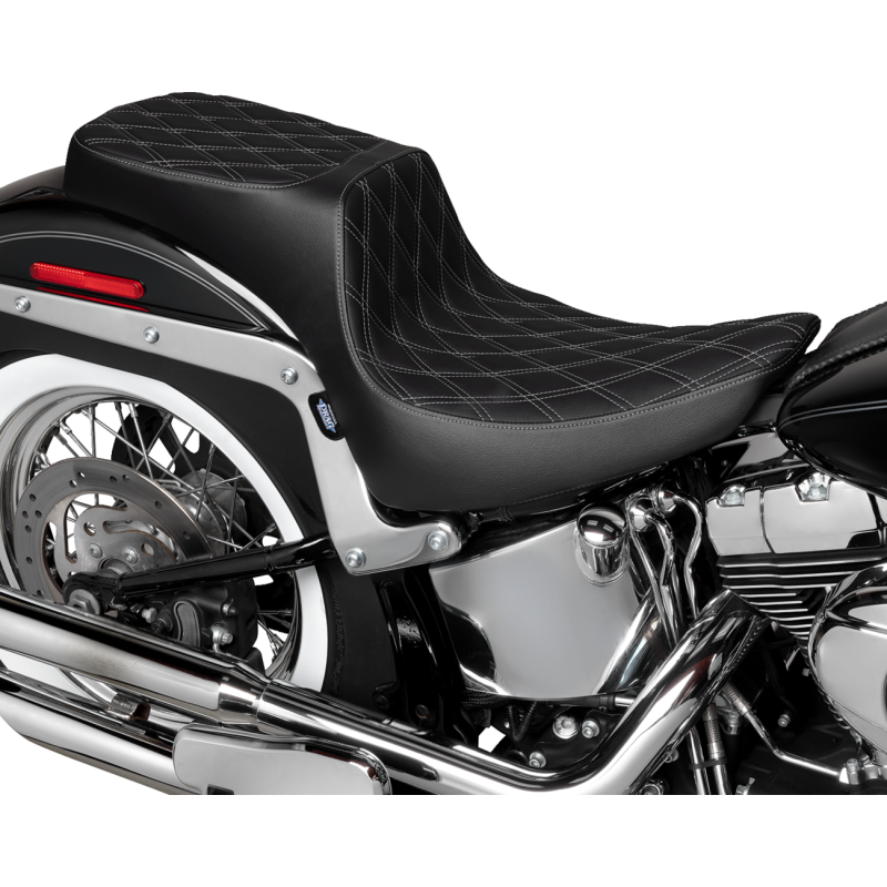 Performance Predator 2-Up Seat - Double Diamond, Silver Thread