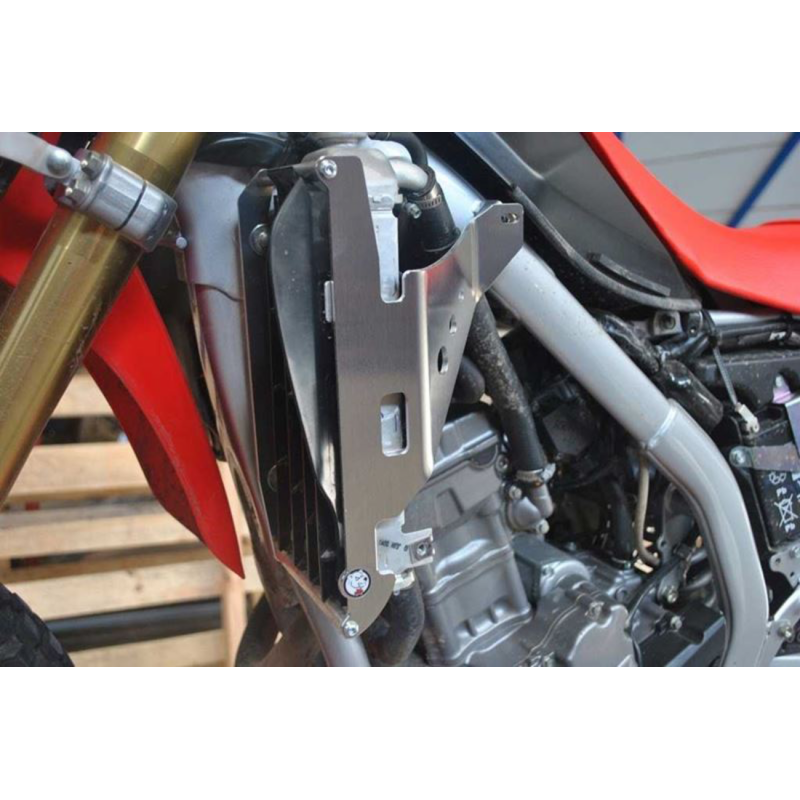 AXP Racing Radiator Braces
