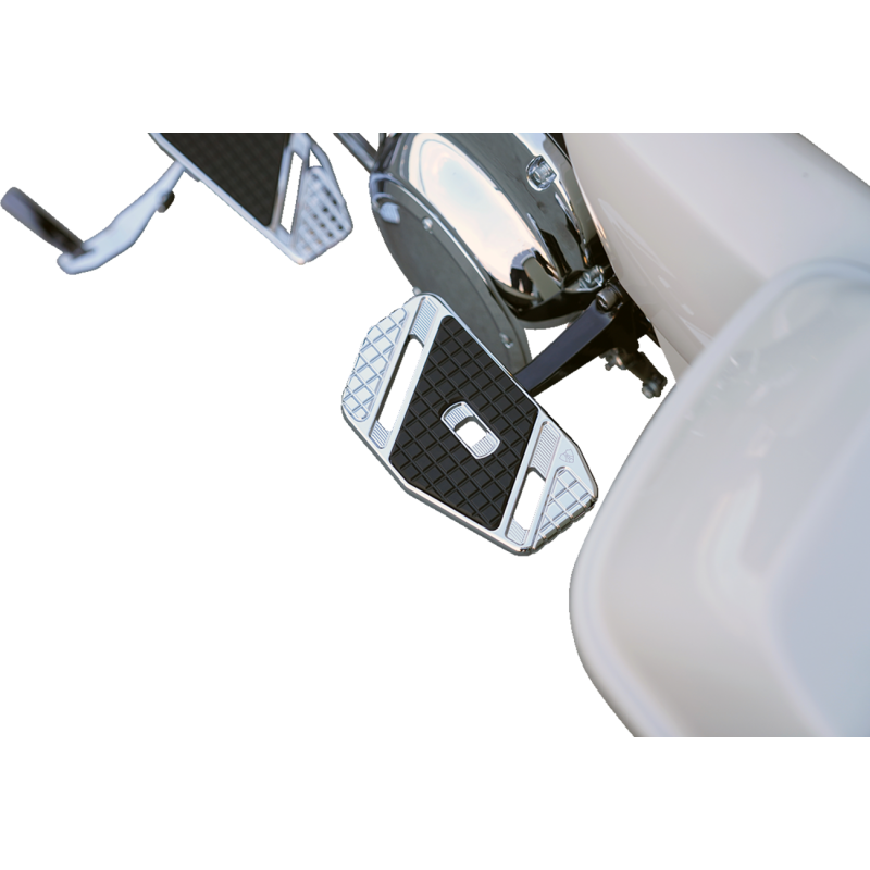 Speedliner Passenger Floorboards Chrome