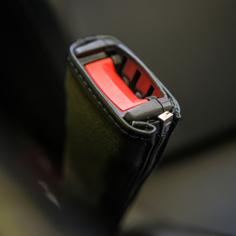 Show Chrome Kaliber Seat Belt Covers